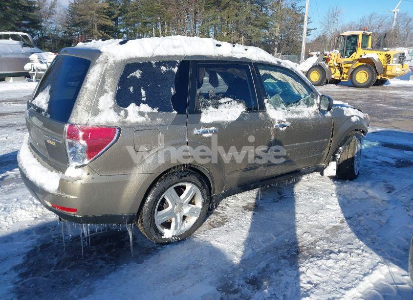 Photo 4 of 2009 Subaru Forester 2.5X (VIN JF2SH63609H704400)