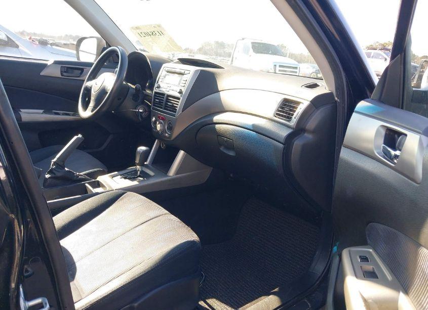 Photo 5 of 2009 Subaru Forester 2.5X (VIN JF2SH63609H716935)