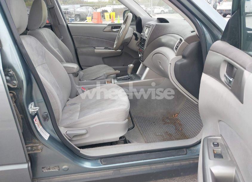 Photo 5 of 2009 Subaru Forester 2.5X (VIN JF2SH63619H744761)