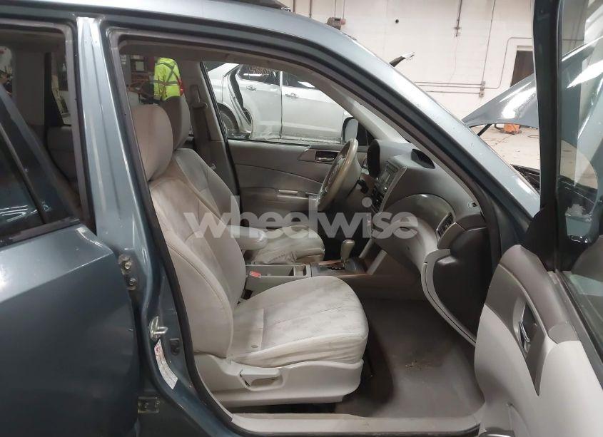 Photo 5 of 2009 Subaru Forester 2.5X (VIN JF2SH63629H775114)