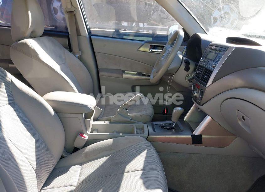Photo 5 of 2009 Subaru Forester 2.5X (VIN JF2SH63639H700034)