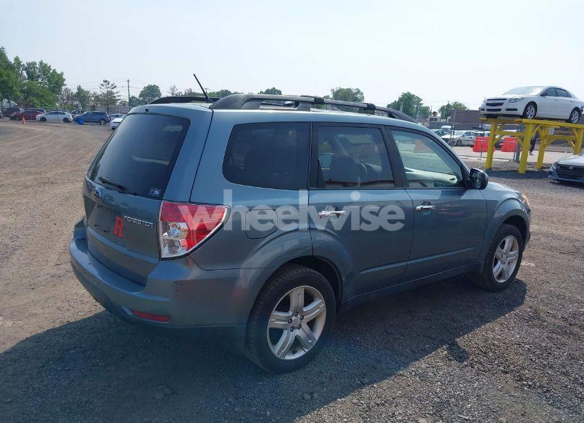 Photo 4 of 2009 Subaru Forester 2.5X (VIN JF2SH63639H733423)