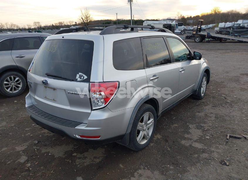 Photo 4 of 2009 Subaru Forester 2.5X (VIN JF2SH63649H708692)