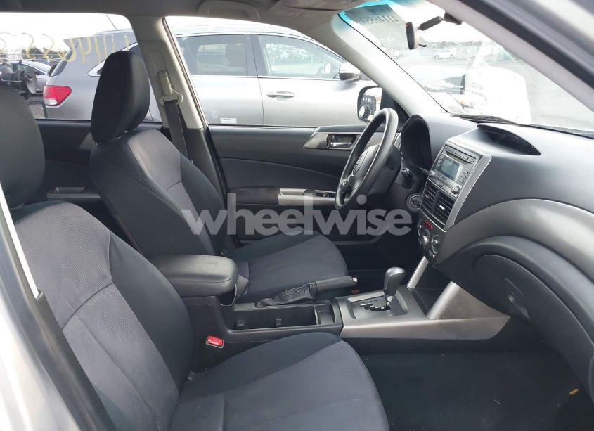 Photo 5 of 2009 Subaru Forester 2.5X (VIN JF2SH63649H708692)