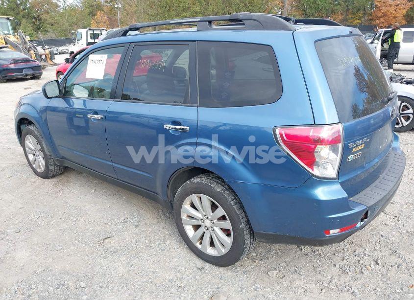 Photo 3 of 2009 Subaru Forester 2.5X (VIN JF2SH63649H766415)