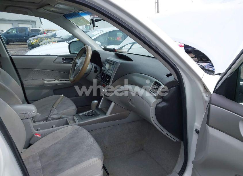 Photo 5 of 2009 Subaru Forester 2.5X (VIN JF2SH63659H718910)
