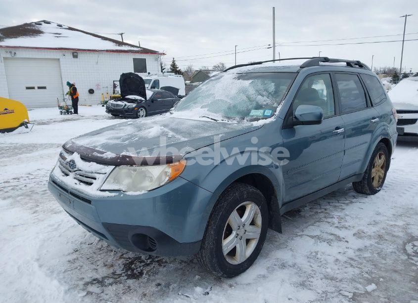 Photo 2 of 2009 Subaru Forester 2.5X (VIN JF2SH63669G729341)