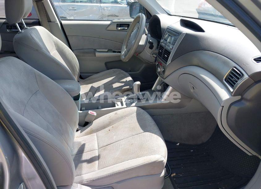 Photo 5 of 2009 Subaru Forester 2.5X (VIN JF2SH63669H716034)