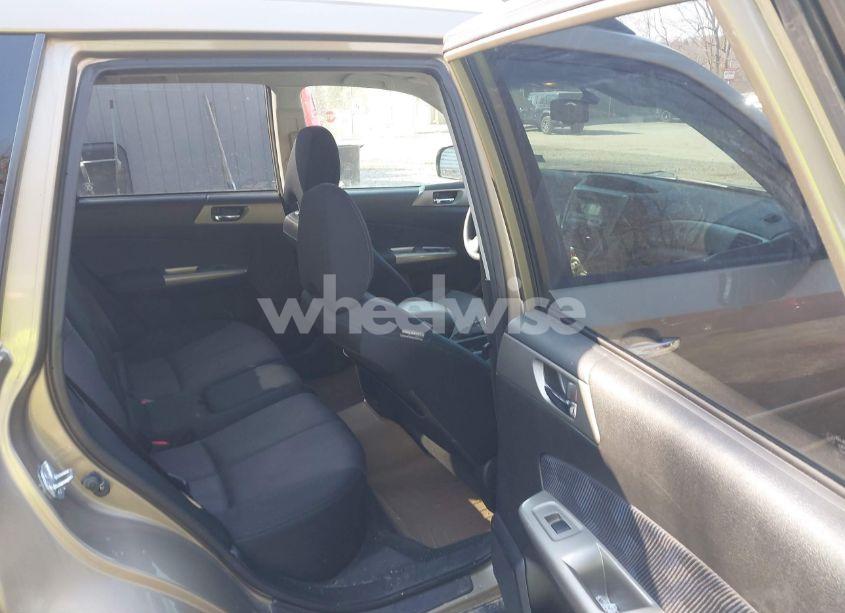 Photo 8 of 2009 Subaru Forester 2.5X (VIN JF2SH63669H723680)