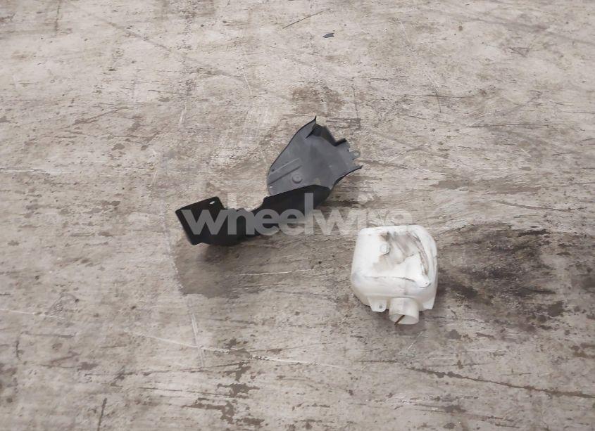 Photo 12 of 2009 Subaru Forester 2.5X (VIN JF2SH63679H709870)