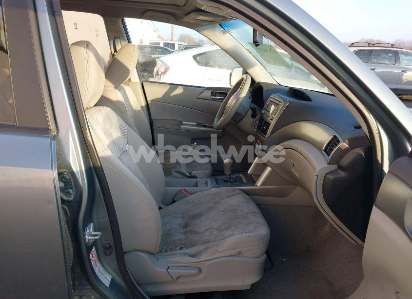 Photo 5 of 2009 Subaru Forester 2.5X (VIN JF2SH63679H729679)