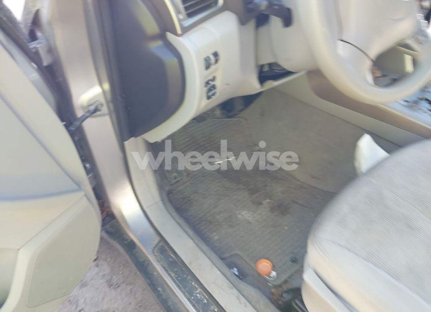 Photo 12 of 2009 Subaru Forester 2.5X (VIN JF2SH63679H736129)