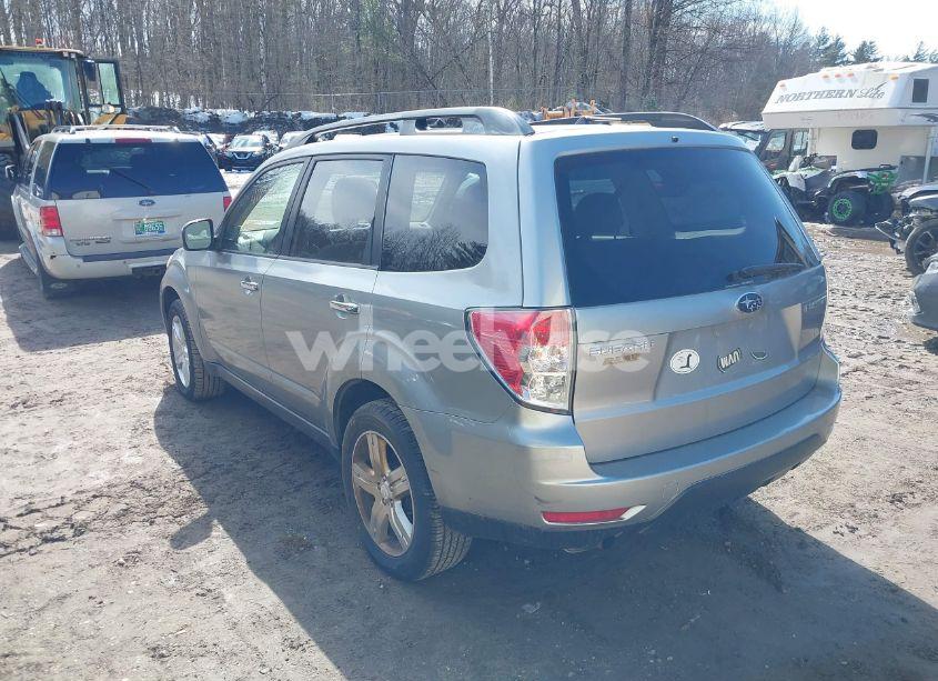 Photo 3 of 2009 Subaru Forester 2.5X (VIN JF2SH63679H736129)