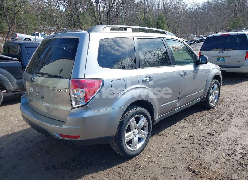 Photo 4 of 2009 Subaru Forester 2.5X (VIN JF2SH63679H736129)