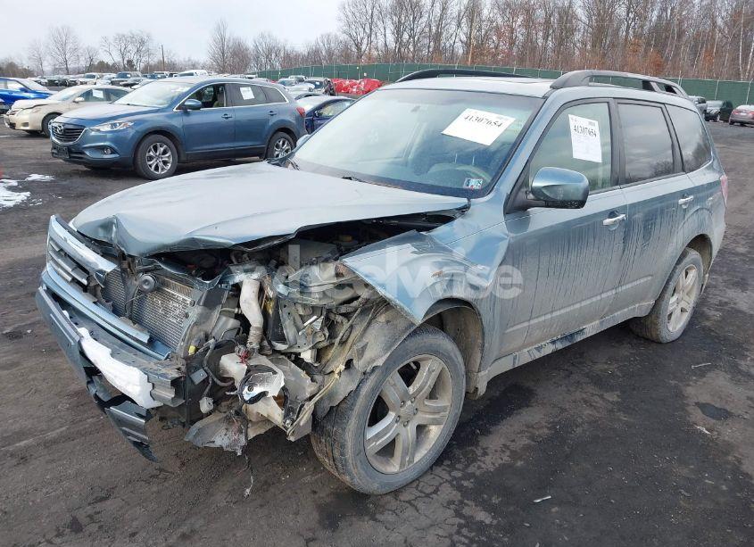 Photo 2 of 2009 Subaru Forester 2.5X (VIN JF2SH63679H771527)