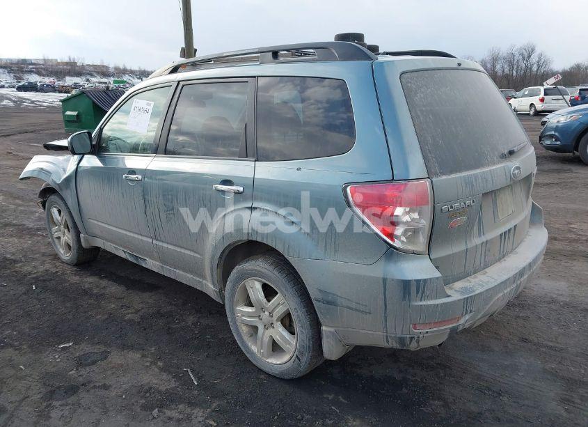 Photo 3 of 2009 Subaru Forester 2.5X (VIN JF2SH63679H771527)