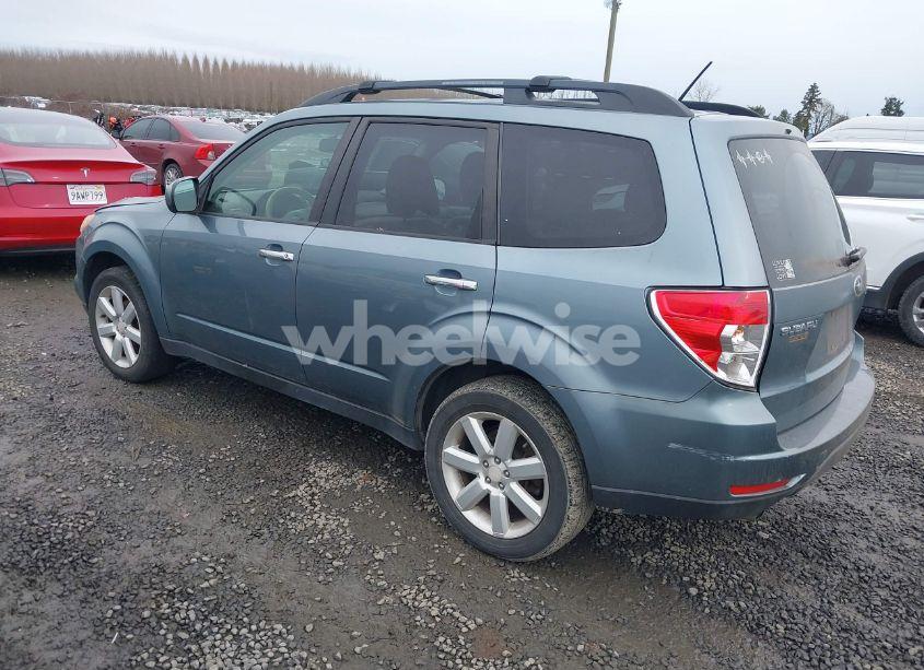 Photo 3 of 2009 Subaru Forester 2.5X (VIN JF2SH63679H785542)