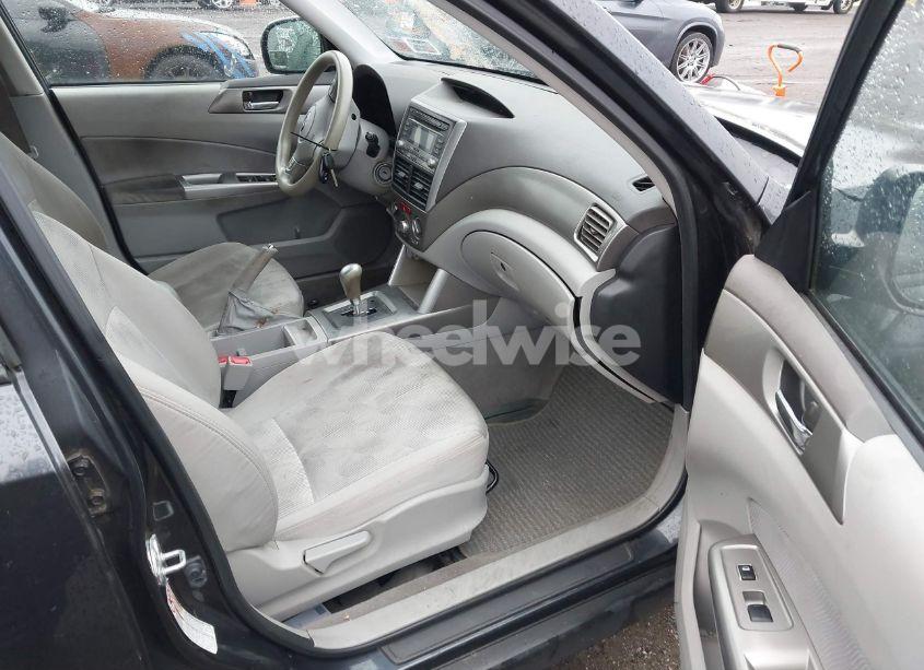 Photo 5 of 2009 Subaru Forester 2.5X (VIN JF2SH63679H797500)
