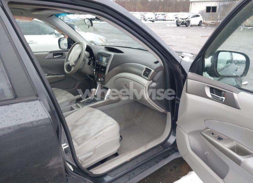 Photo 5 of 2009 Subaru Forester 2.5X (VIN JF2SH63699H709823)