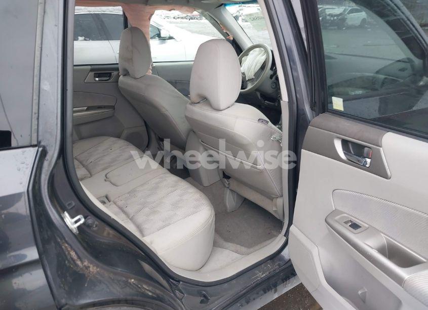 Photo 8 of 2009 Subaru Forester 2.5X (VIN JF2SH63699H709823)