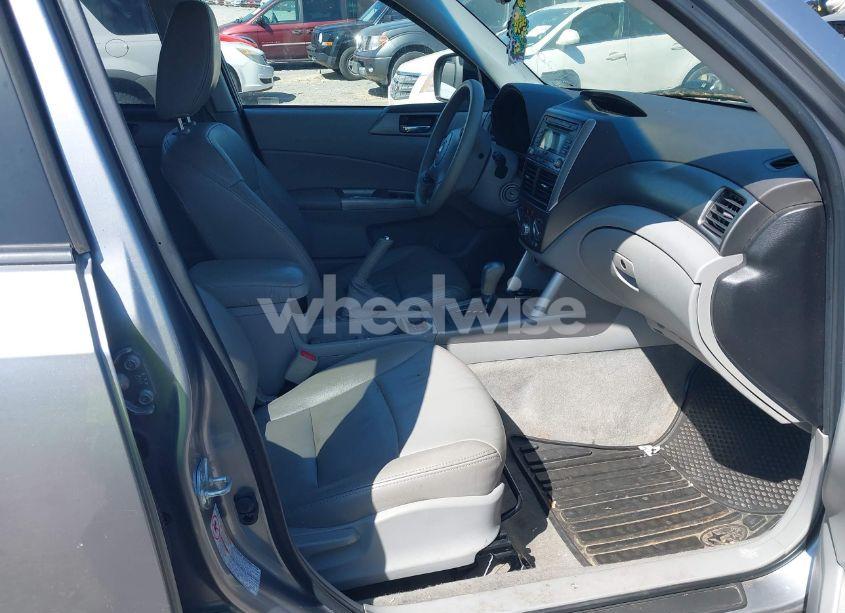 Photo 5 of 2009 Subaru Forester 2.5X (VIN JF2SH63699H719980)