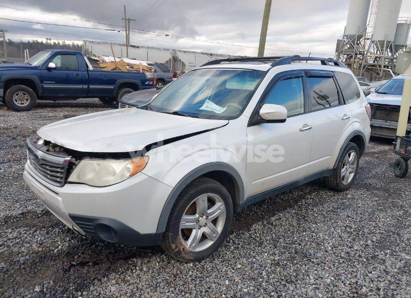 Photo 2 of 2009 Subaru Forester 2.5X (VIN JF2SH63699H723396)