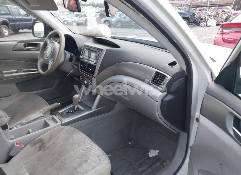 Photo 5 of 2009 Subaru Forester 2.5X (VIN JF2SH63699H723396)