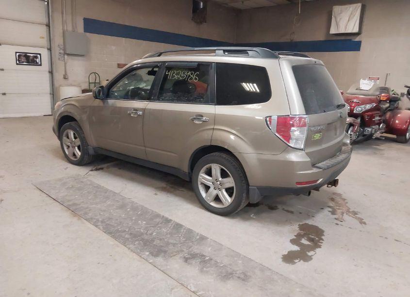 Photo 3 of 2009 Subaru Forester 2.5X (VIN JF2SH63699H725312)