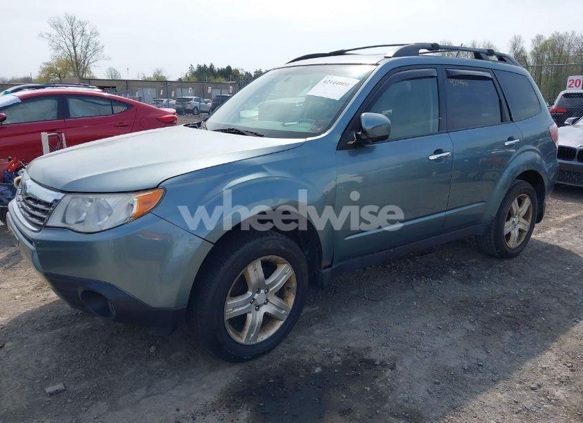 Photo 2 of 2009 Subaru Forester 2.5X (VIN JF2SH63699H747018)