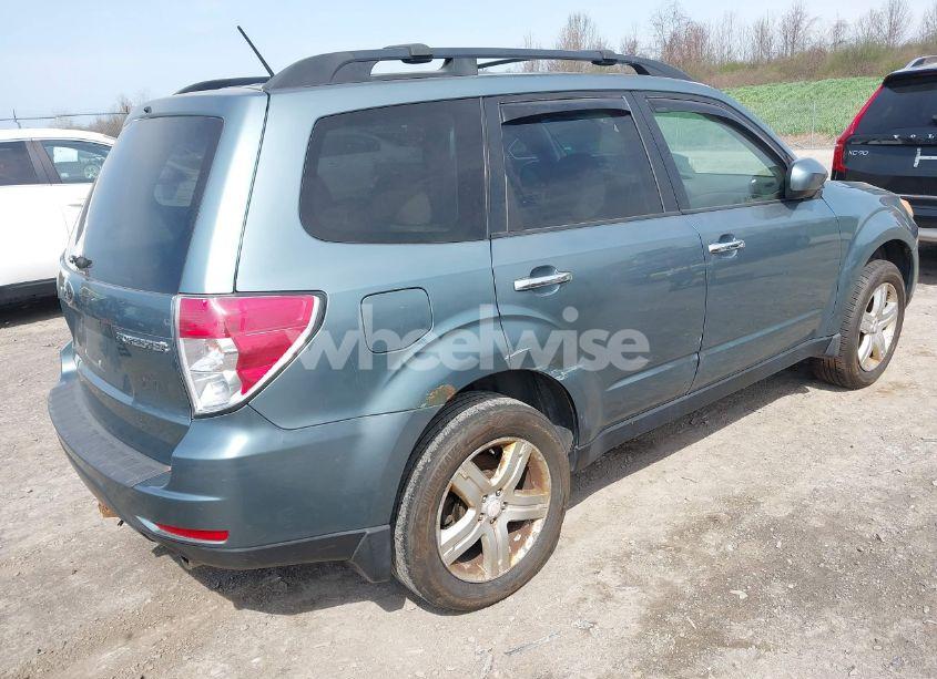 Photo 4 of 2009 Subaru Forester 2.5X (VIN JF2SH63699H747018)