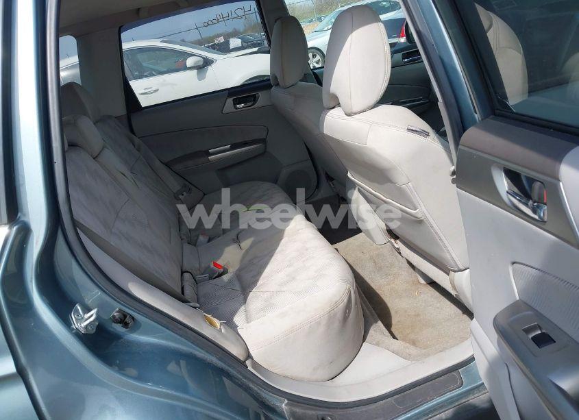 Photo 8 of 2009 Subaru Forester 2.5X (VIN JF2SH63699H747018)