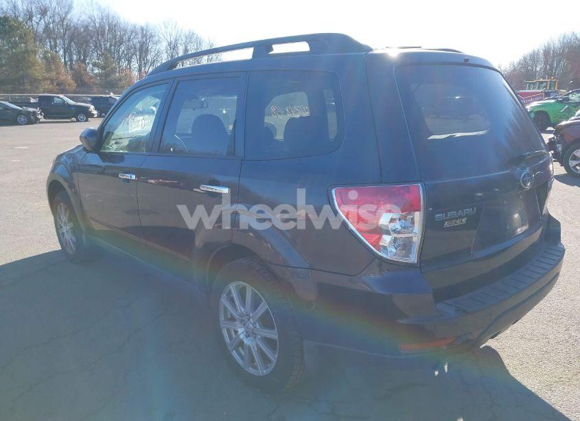 Photo 3 of 2009 Subaru Forester 2.5X (VIN JF2SH636X9H753829)
