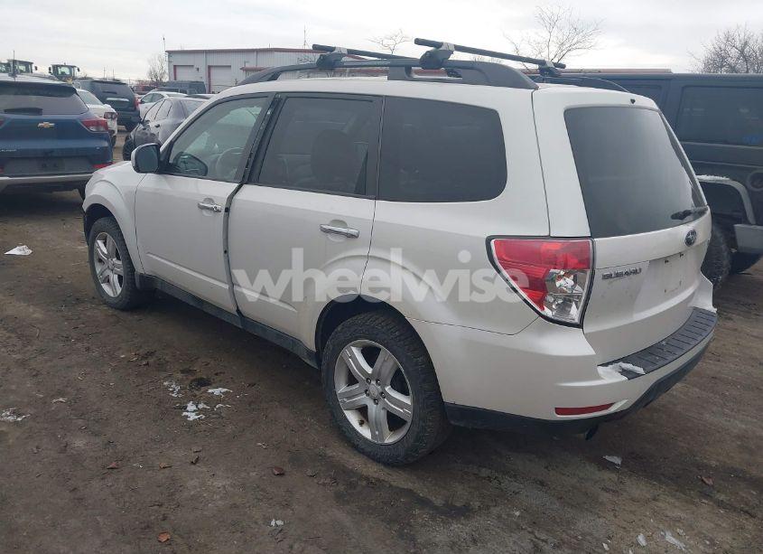 Photo 3 of 2009 Subaru Forester 2.5X LIMITED (VIN JF2SH64609H735970)