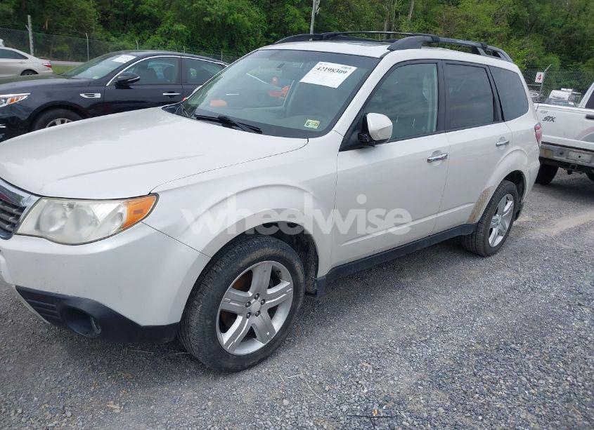 Photo 2 of 2009 Subaru Forester 2.5X LIMITED (VIN JF2SH64609H745964)