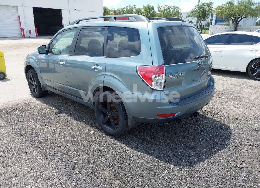 Photo 3 of 2009 Subaru Forester 2.5X LIMITED (VIN JF2SH64669H740834)
