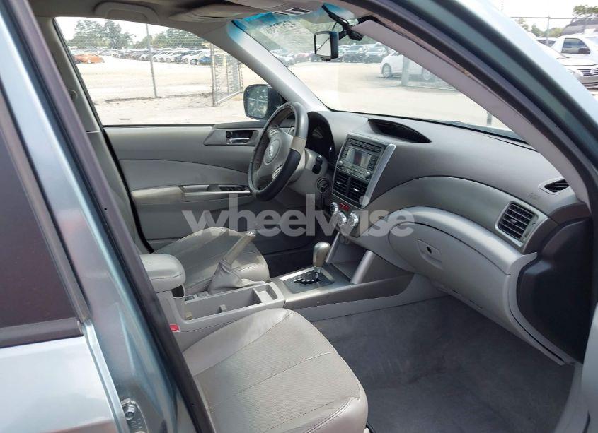 Photo 5 of 2009 Subaru Forester 2.5X LIMITED (VIN JF2SH64669H740834)
