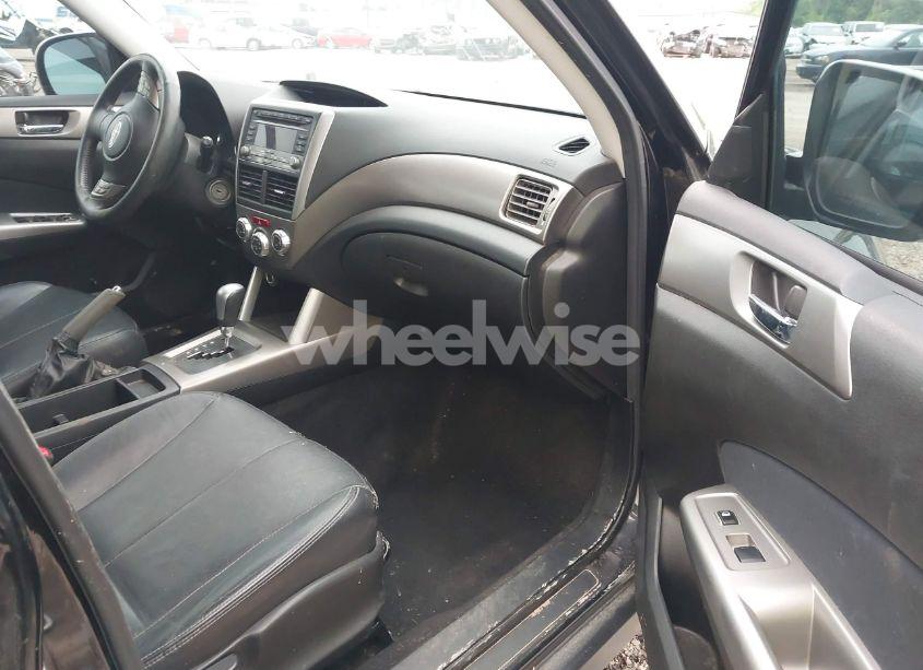 Photo 5 of 2009 Subaru Forester 2.5X LIMITED (VIN JF2SH64669H793534)