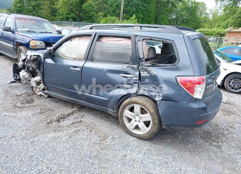 Photo 3 of 2009 Subaru Forester 2.5X LIMITED (VIN JF2SH64679H721421)