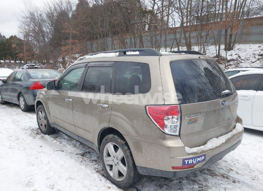 Photo 3 of 2009 Subaru Forester 2.5X LIMITED (VIN JF2SH646X9H744952)