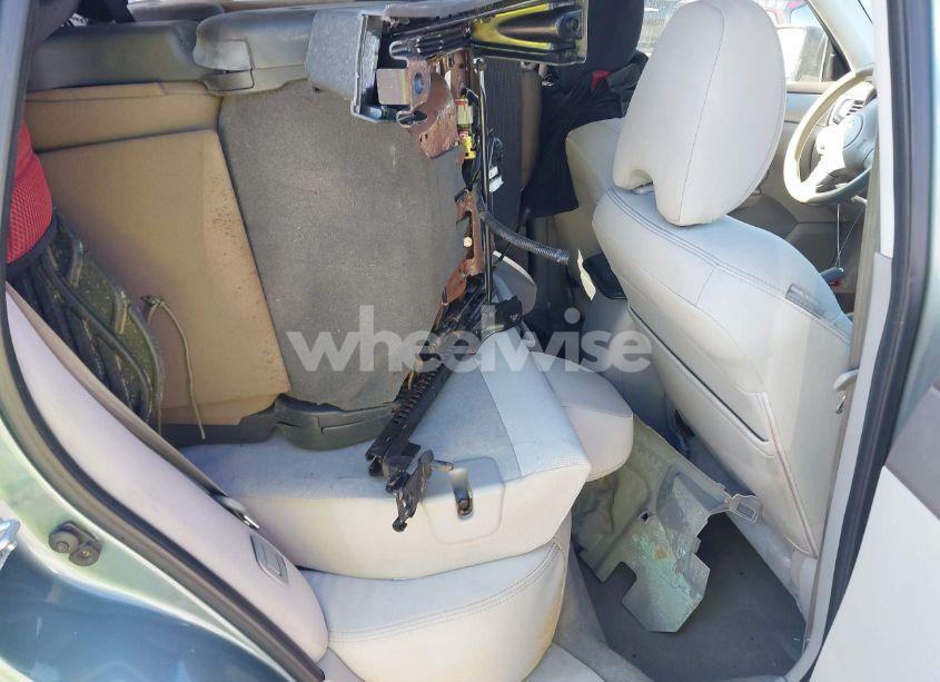 Photo 8 of 2009 Subaru Forester 2.5XT (VIN JF2SH65619H770645)