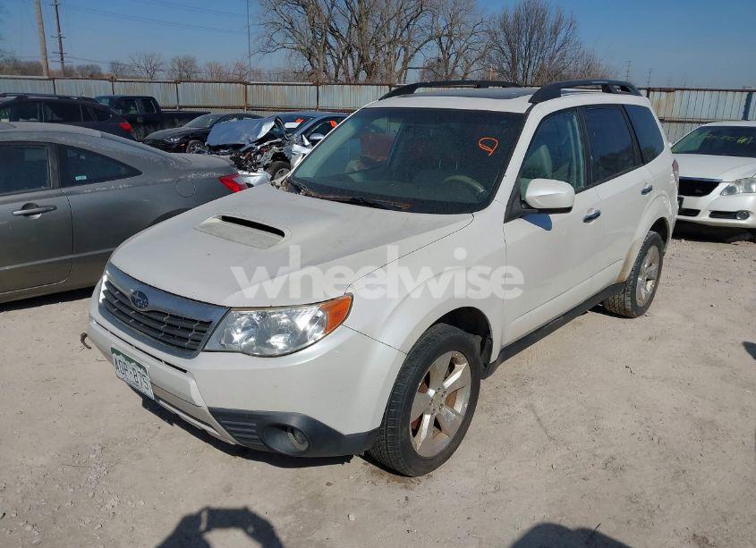 Photo 2 of 2009 Subaru Forester 2.5XT (VIN JF2SH65639H741633)