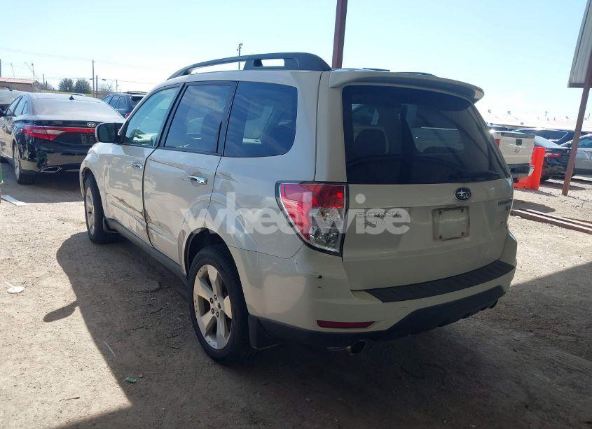 Photo 3 of 2009 Subaru Forester 2.5XT LIMITED (VIN JF2SH66609H794448)