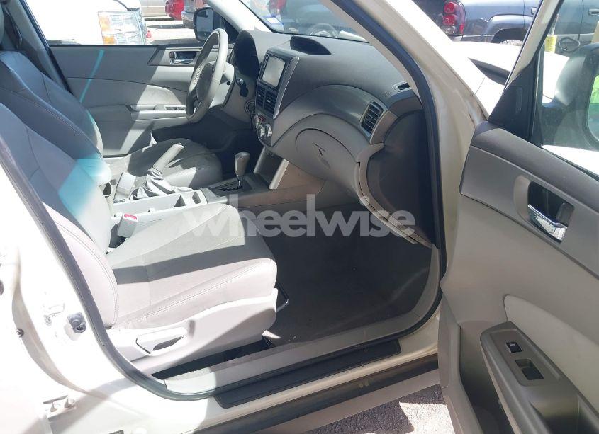 Photo 5 of 2009 Subaru Forester 2.5XT LIMITED (VIN JF2SH66609H794448)