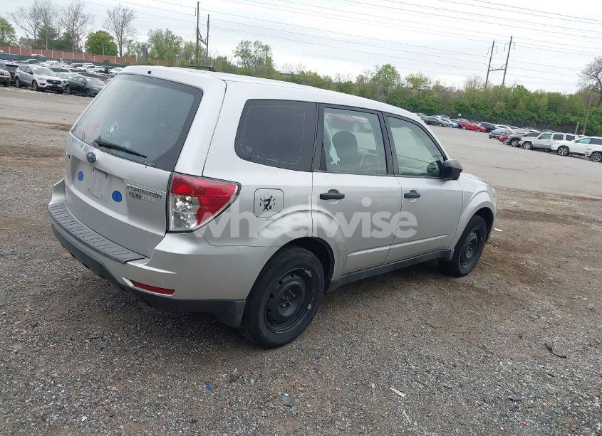 Photo 4 of 2010 Subaru Forester 2.5X (VIN JF2SH6AC0AG740011)