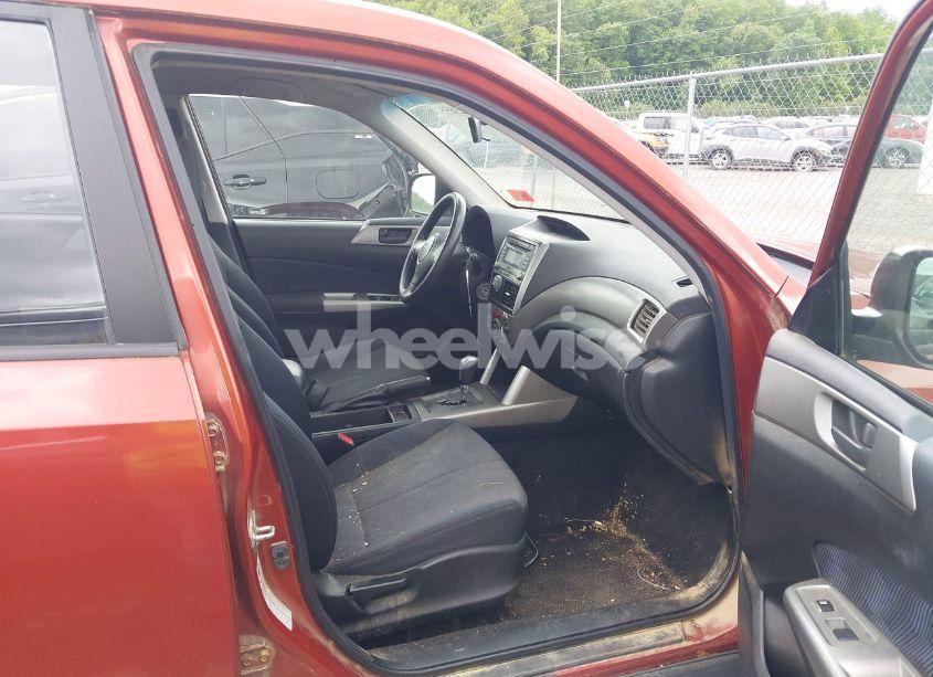 Photo 5 of 2010 Subaru Forester 2.5X (VIN JF2SH6AC0AH712333)