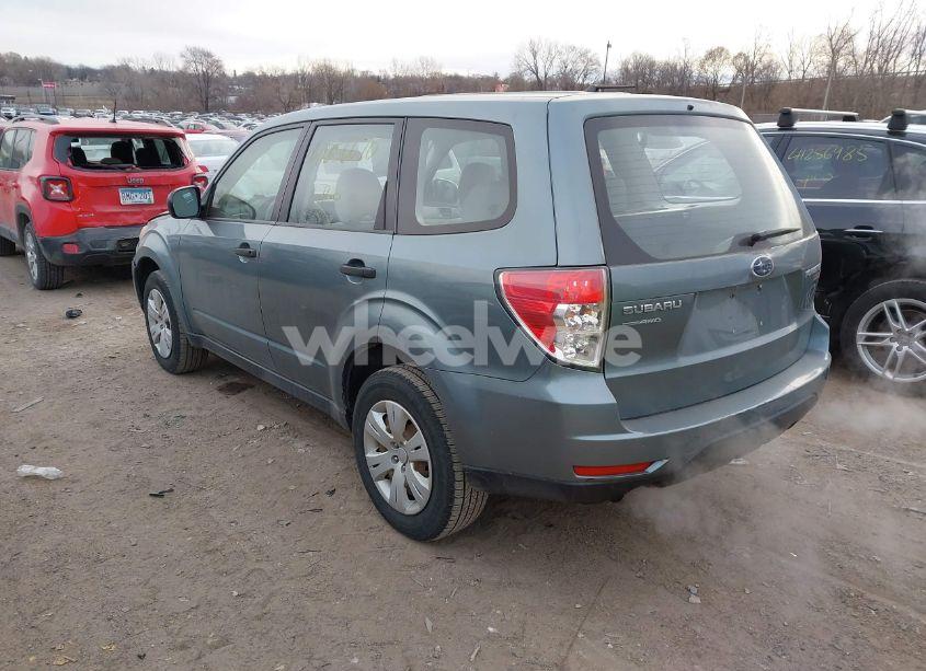 Photo 3 of 2010 Subaru Forester 2.5X (VIN JF2SH6AC0AH725423)