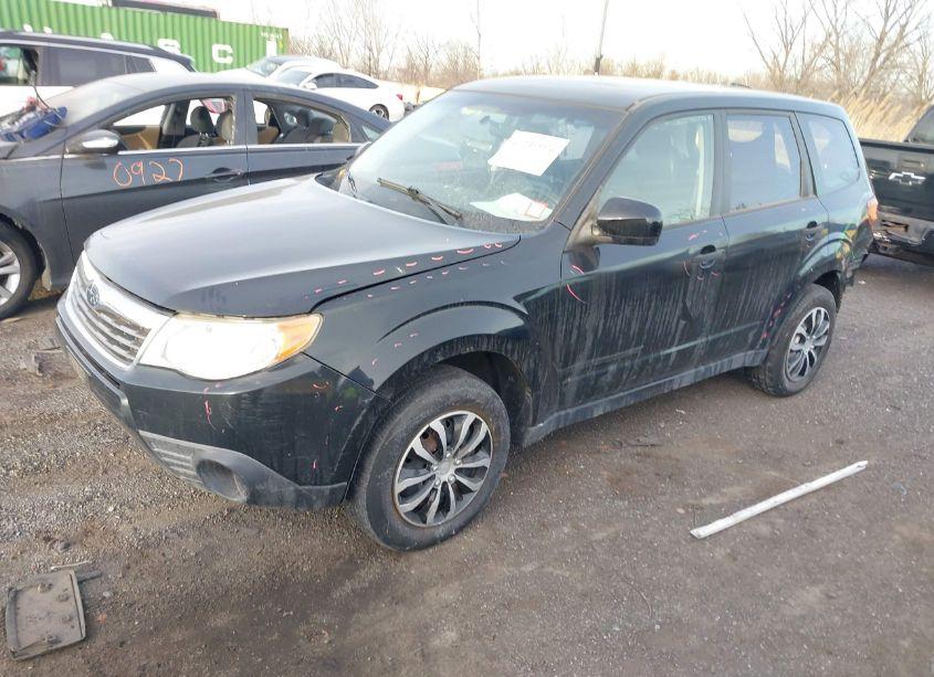 Photo 2 of 2010 Subaru Forester 2.5X (VIN JF2SH6AC0AH736406)