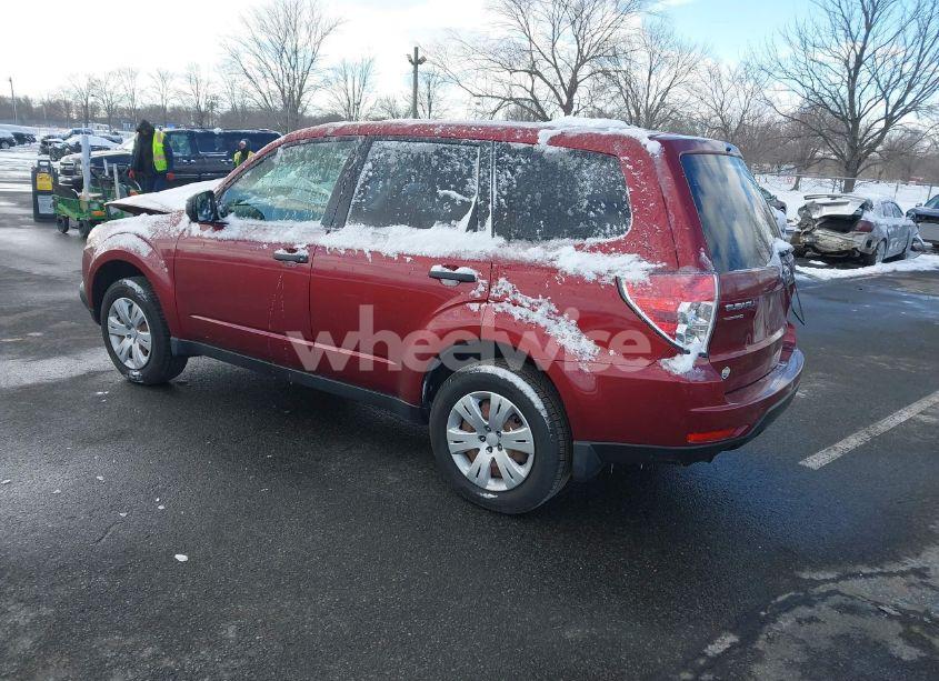 Photo 3 of 2010 Subaru Forester 2.5X (VIN JF2SH6AC0AH756073)