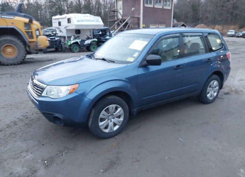 Photo 2 of 2010 Subaru Forester 2.5X (VIN JF2SH6AC1AH732056)