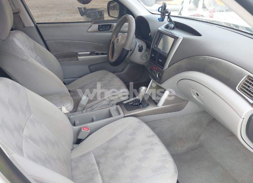 Photo 5 of 2010 Subaru Forester 2.5X (VIN JF2SH6AC1AH746989)